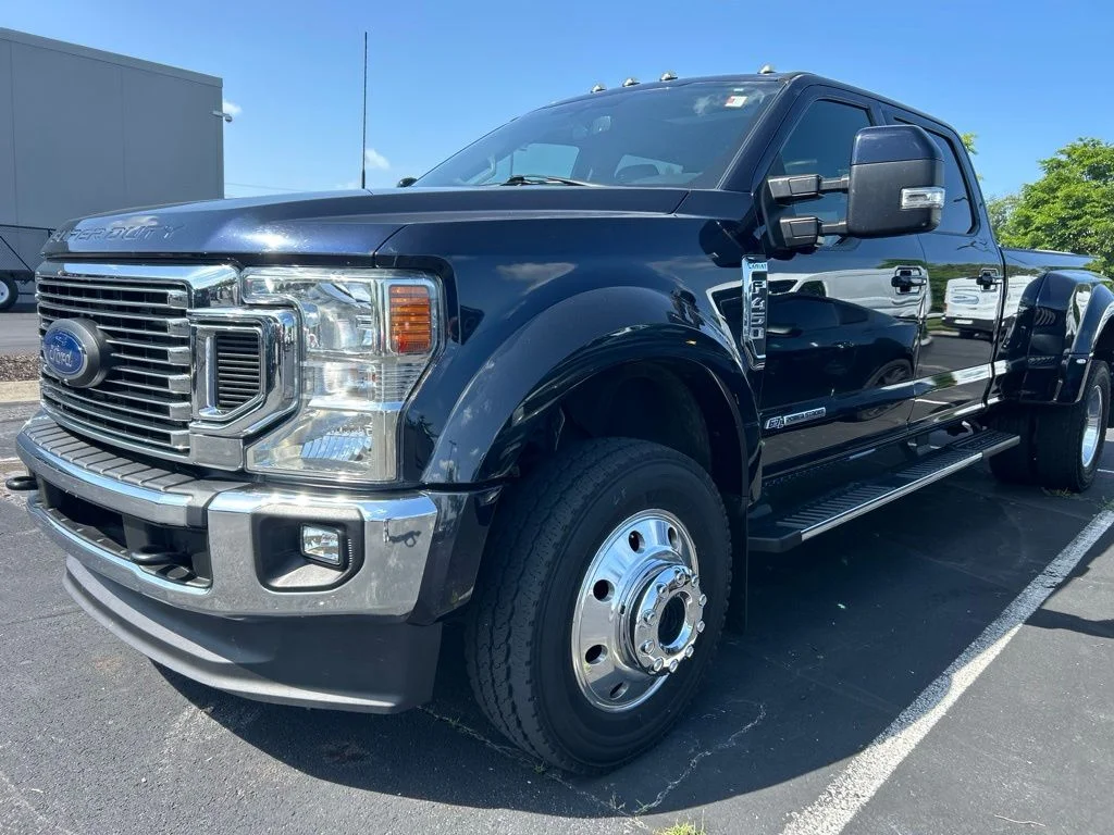 2021 Ford F-450 Lariat 4x4 Crew Cab 8' Box DRW's photo