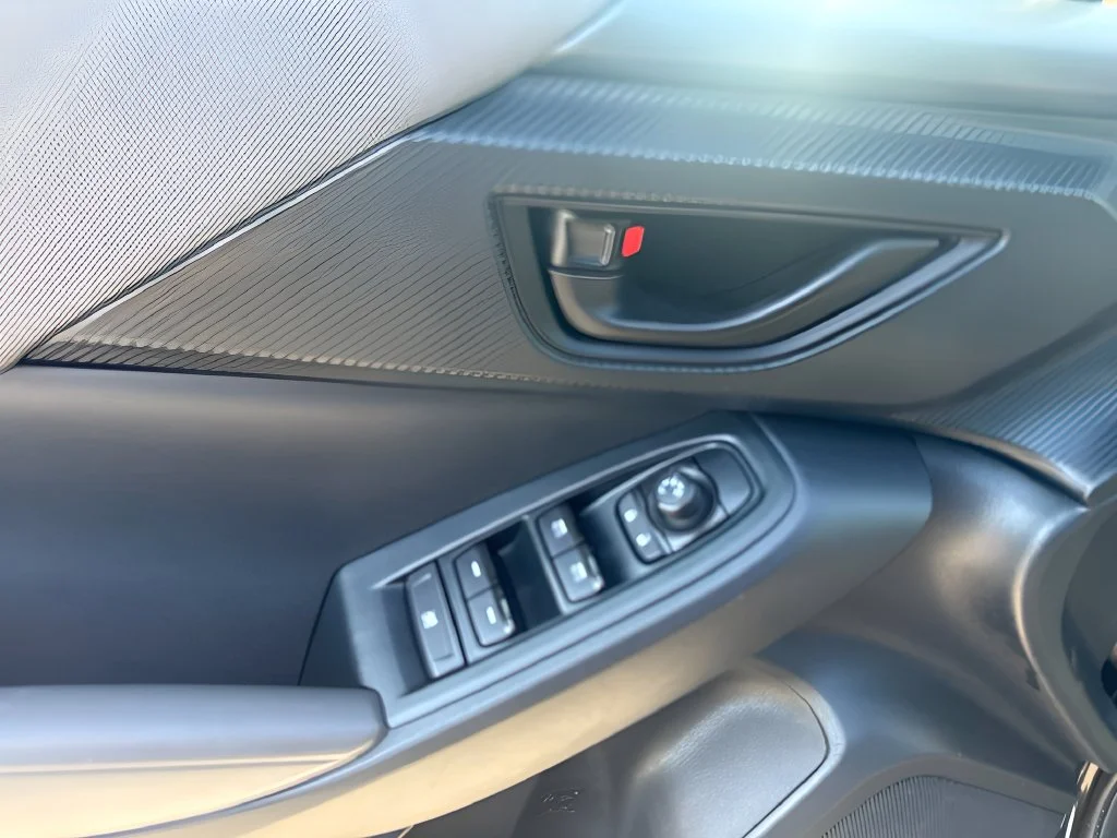 Used 2024 Black Subaru Base image 22