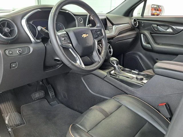 Used 2019 White Chevrolet Premier image 8