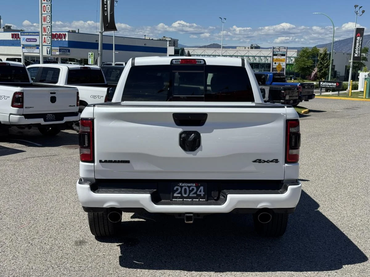 Used 2024 White RAM Laramie 4x4 Crew Cab image 7