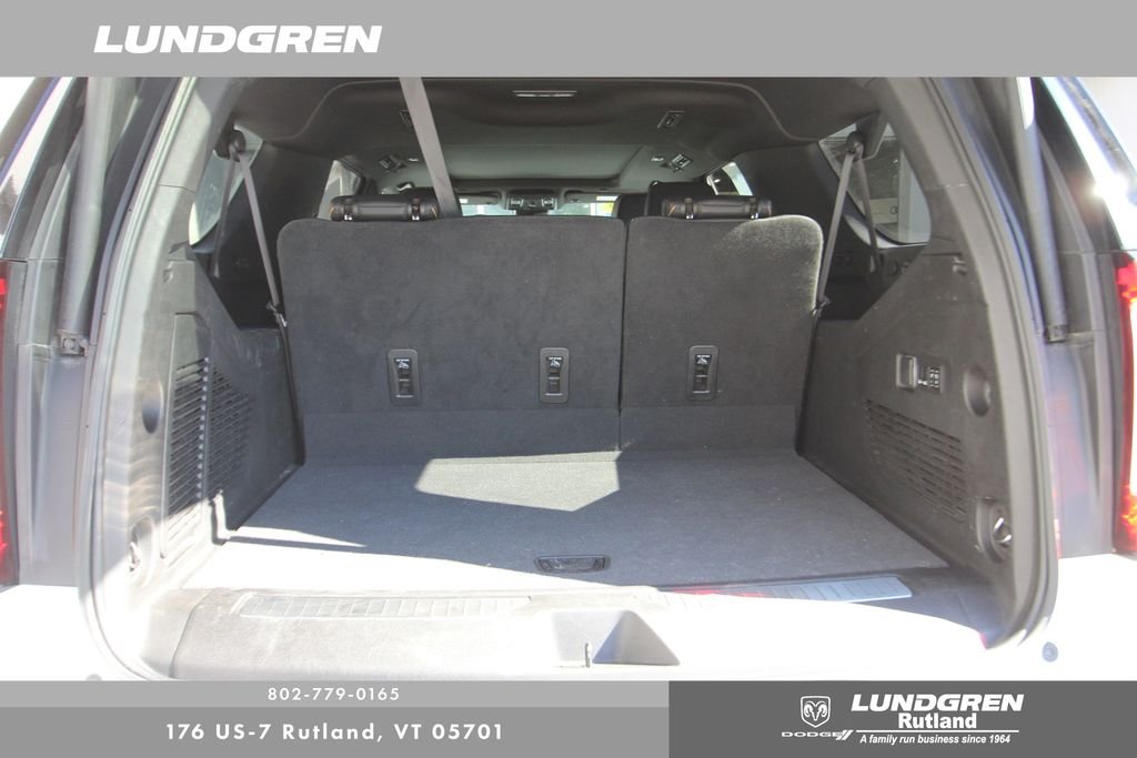 Used 2023 White GMC AT4 image 38