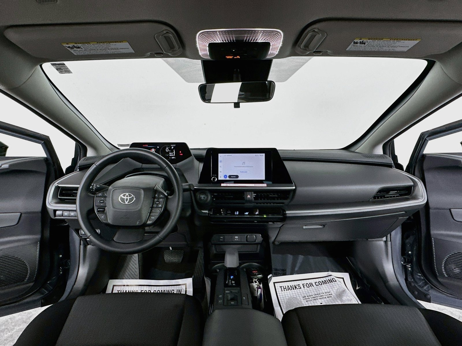 2026 Toyota Prius LE - Photo 10