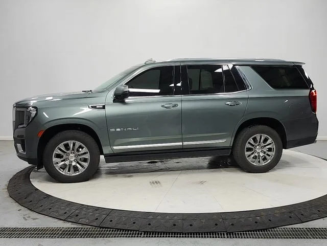 Used 2023 Green GMC Denali image 4
