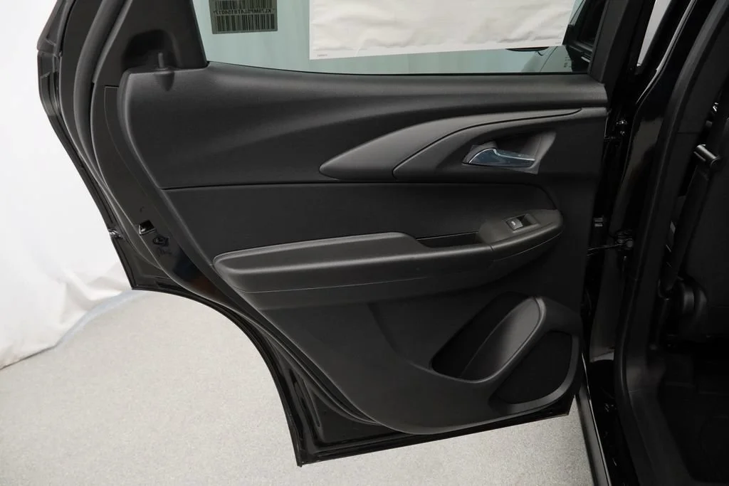 New 2026 Mosaic Black Metallic Chevrolet LT image 24