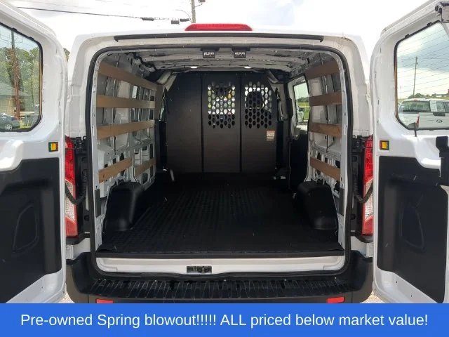 Used 2025 White Ford XL image 33
