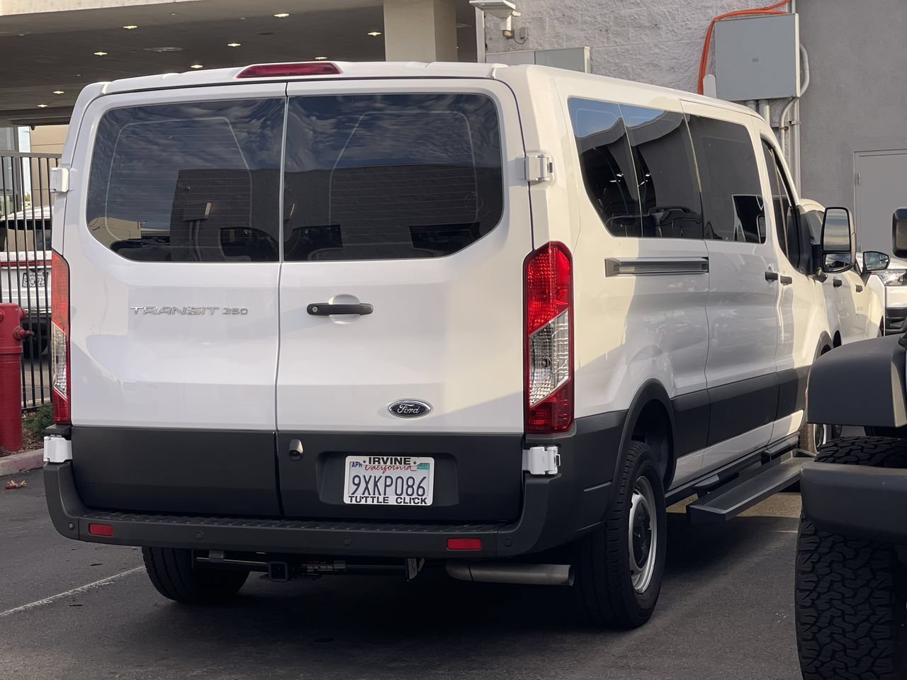 Certified Used 2025 Oxford White Ford XLT image 5