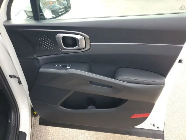 2025 Kia Sorento EX Hybrid - Photo 36