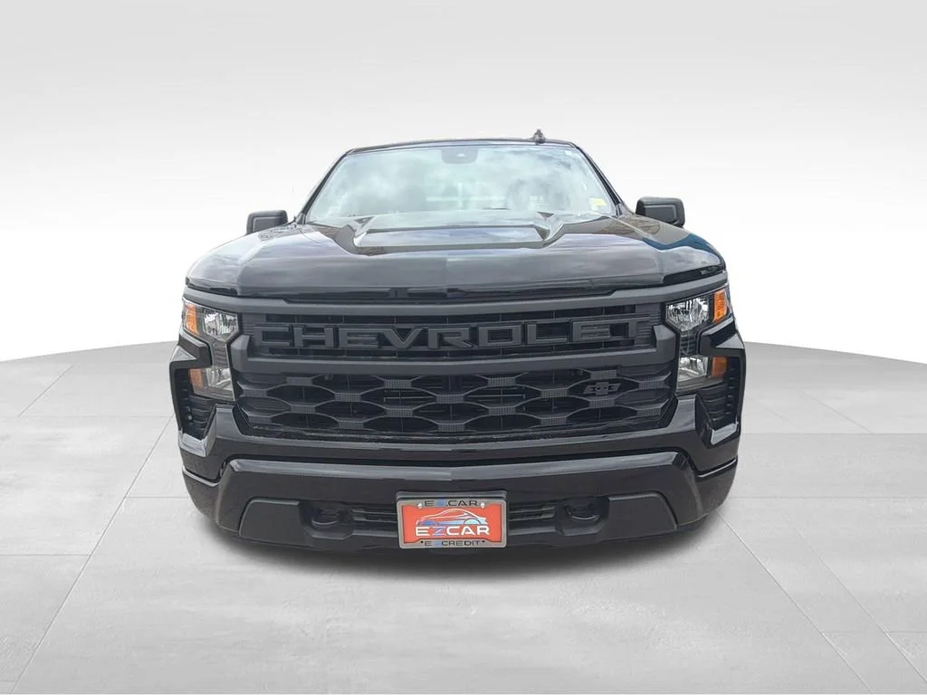 Used 2023 Black Chevrolet Custom image 2