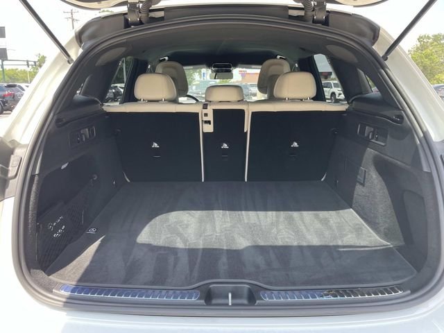 Used 2025 White Mercedes-Benz GLC 300 image 8