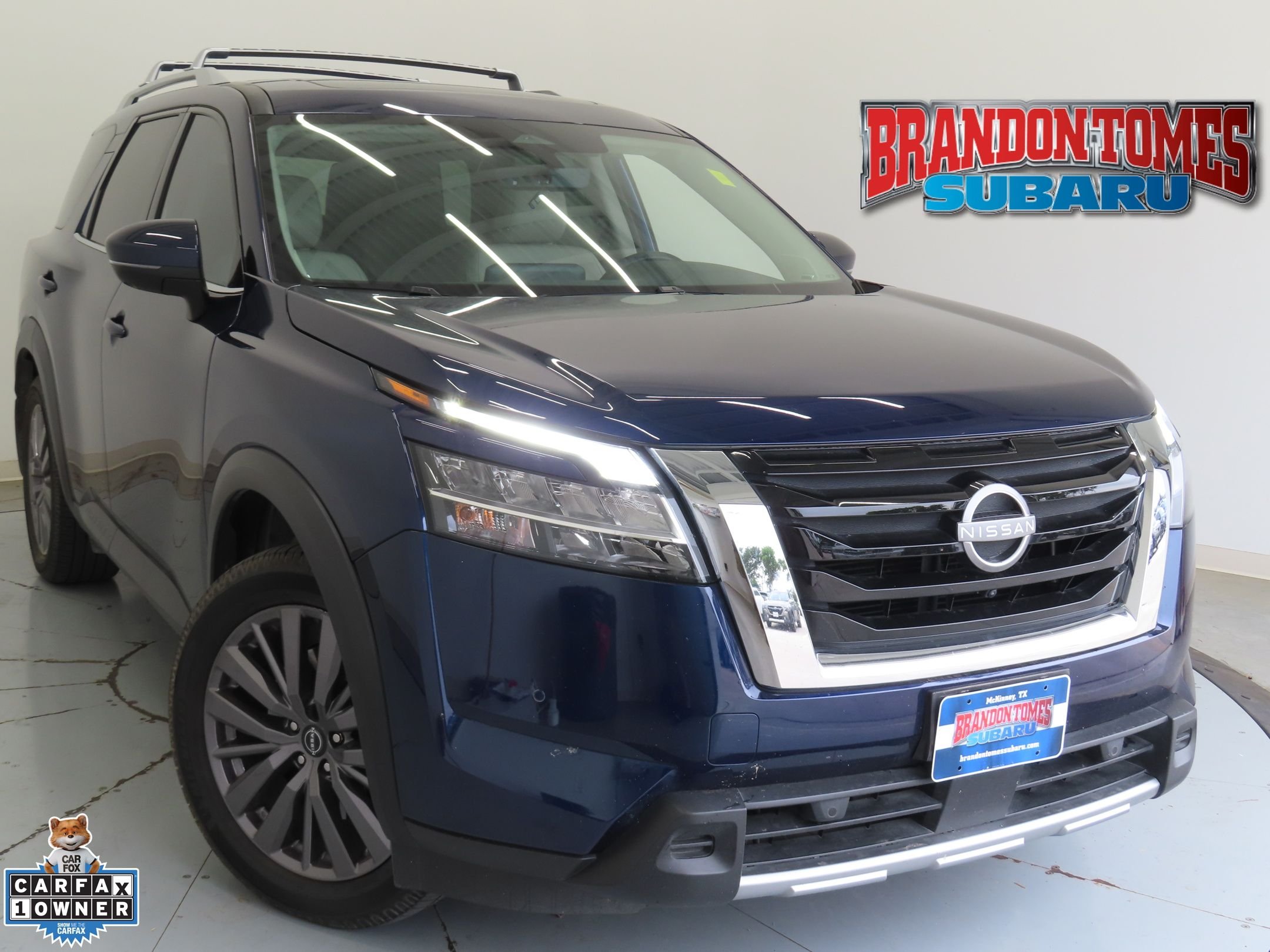 2023 Nissan Pathfinder SL 2WD's photo