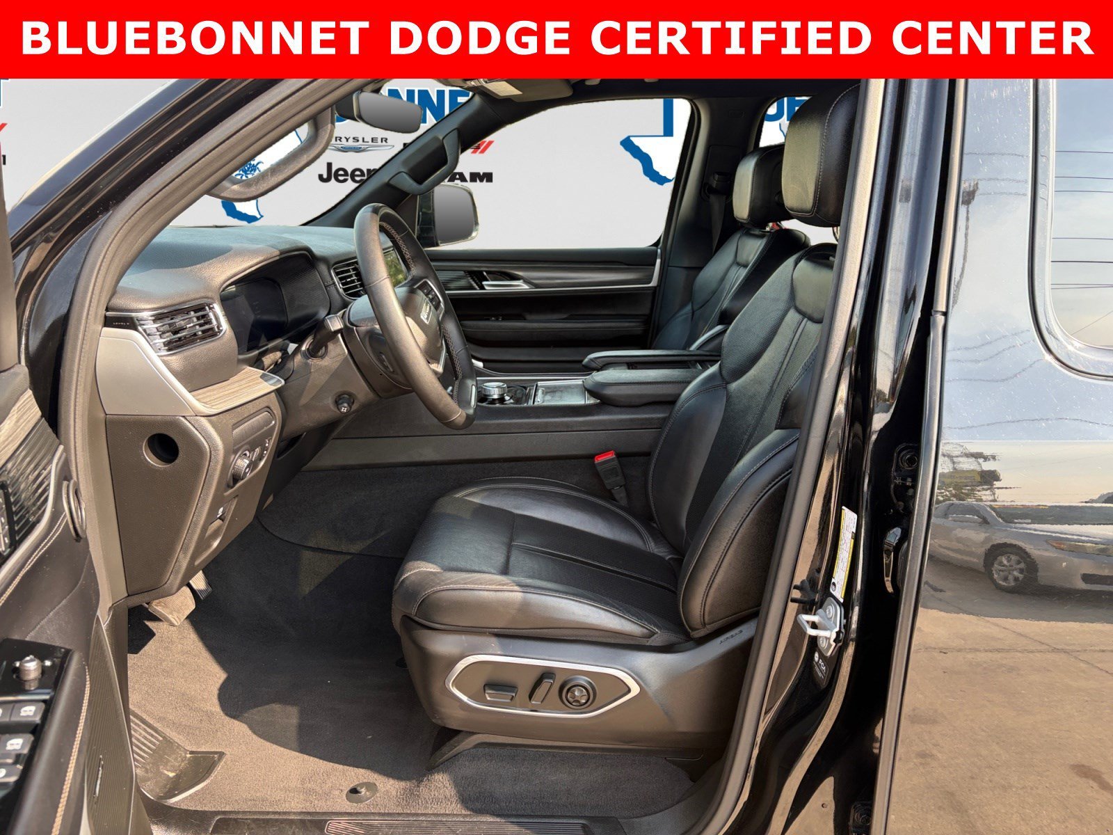 Used 2024 Diamond Black Crystal Pearlcoat Jeep Series II image 11