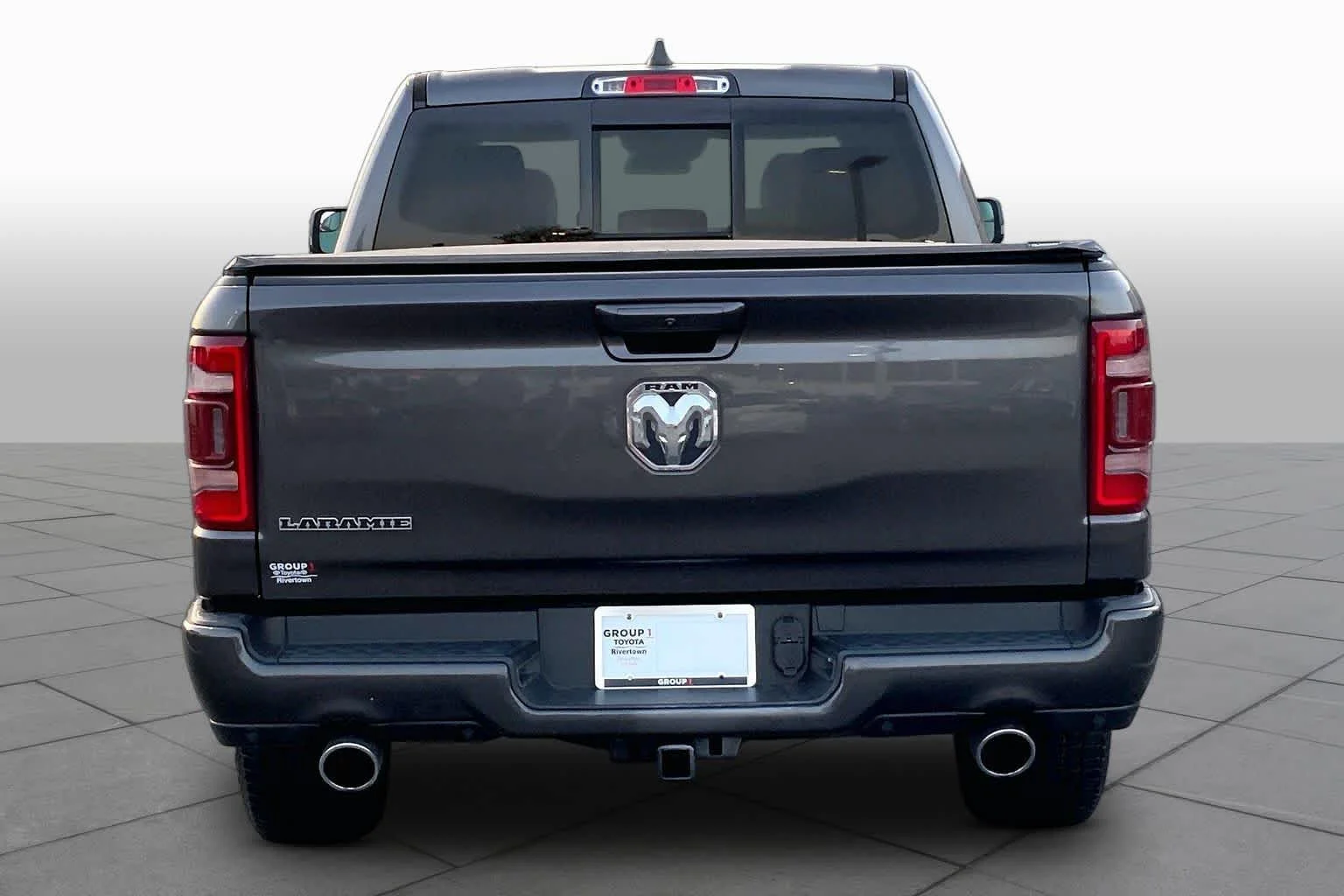 Used 2022 Granite Crystal Metallic Clearcoat Ram Laramie image 5
