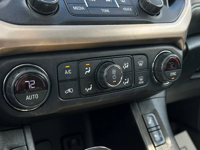 Used 2019 Blue GMC Denali image 48