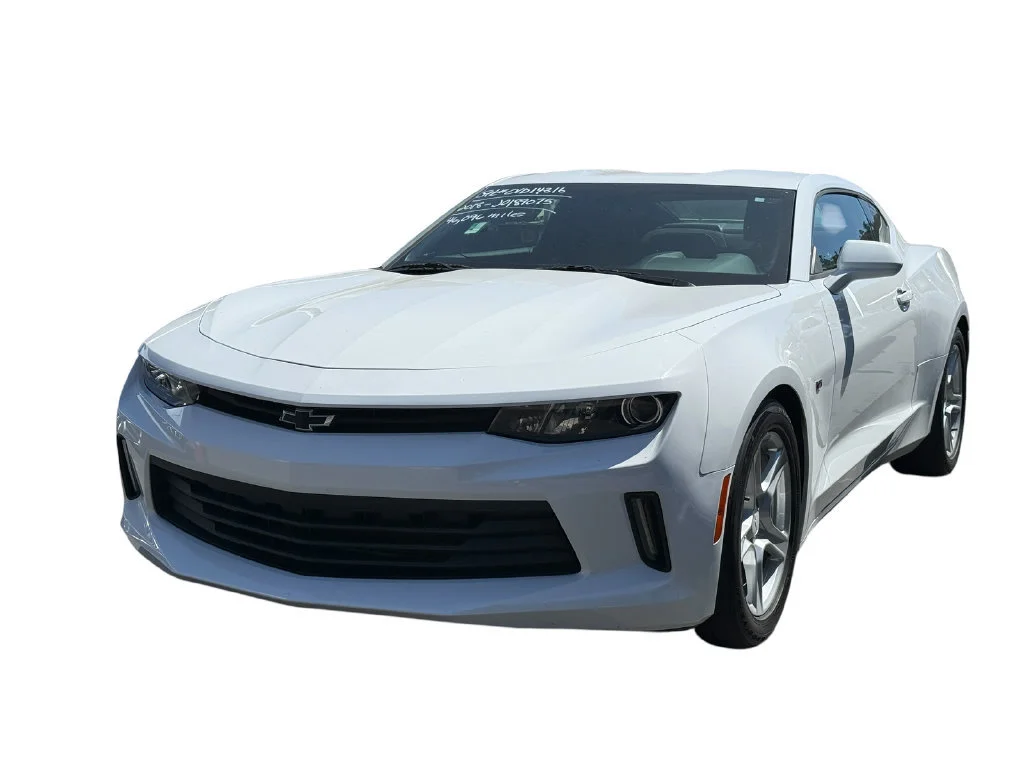 Used 2018 SUMMIT WHITE Chevrolet 1LT image 23