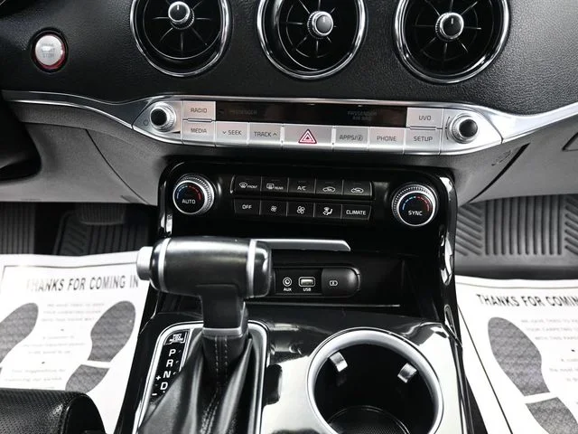 Used 2019 Black Kia Base image 21