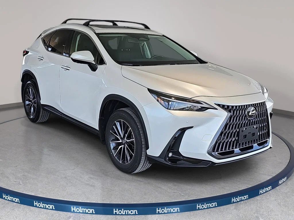 Used 2025 White Lexus 350 Premium image 3