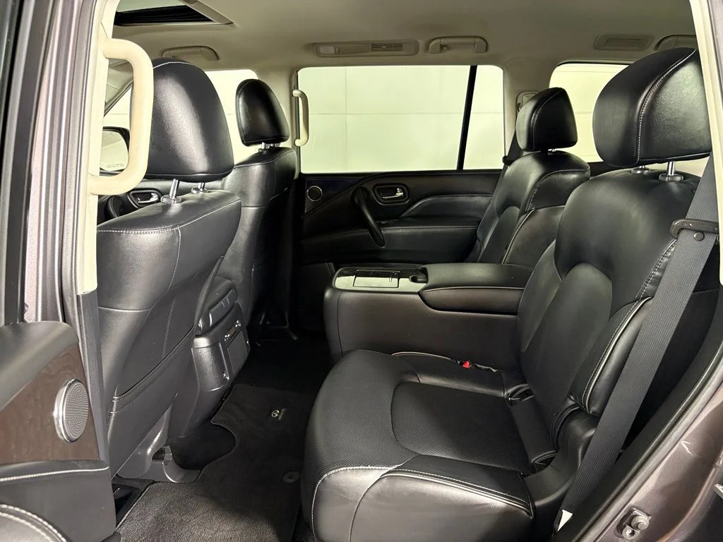 Used 2024 Gray INFINITI LUXE image 40