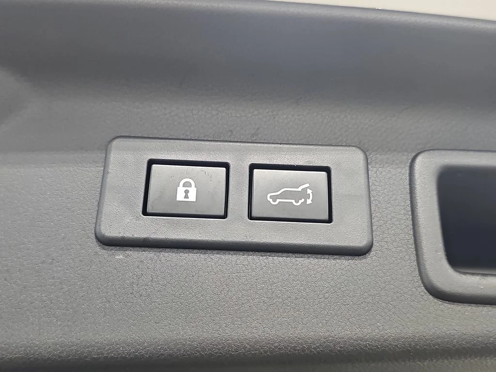 Used 2025 White Subaru Premium image 16