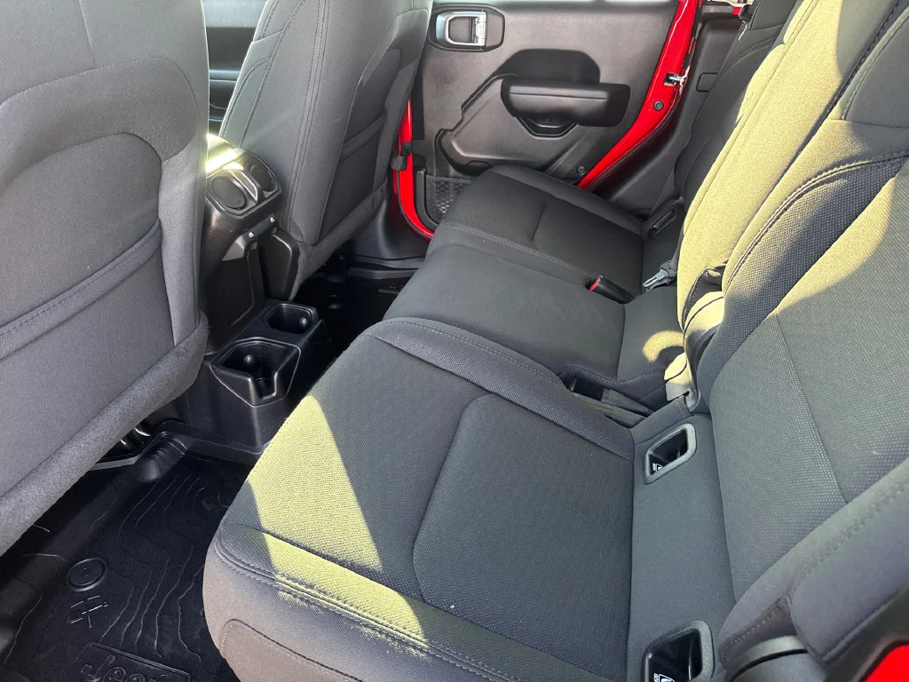 Used 2020 Red Jeep Sport image 18