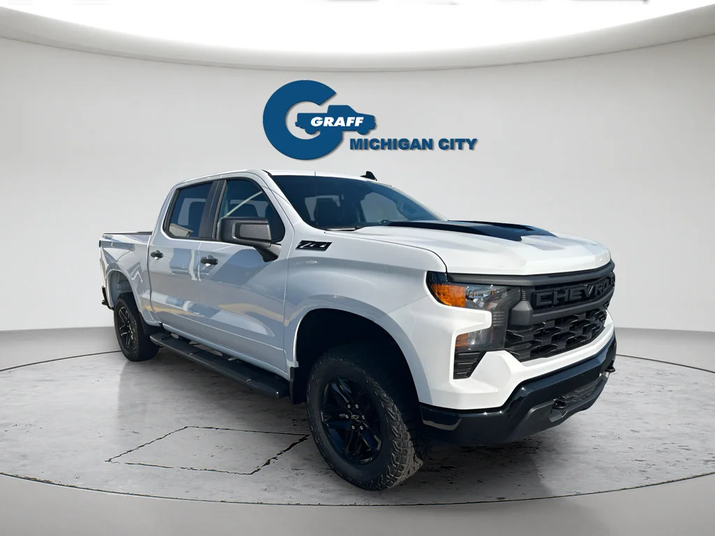 New 2026 Summit White Chevrolet Custom Trail Boss image 7