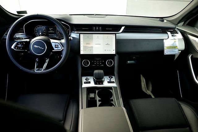 2026 Jaguar F-Pace R-Dynamic S - Photo 30