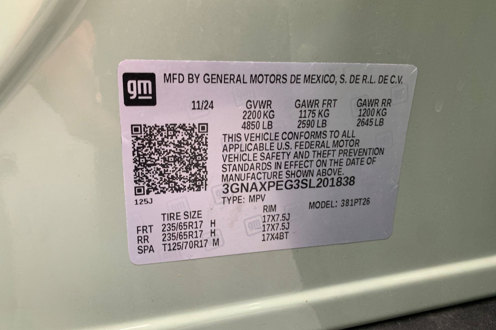 Used 2025 Green Chevrolet LT image 36