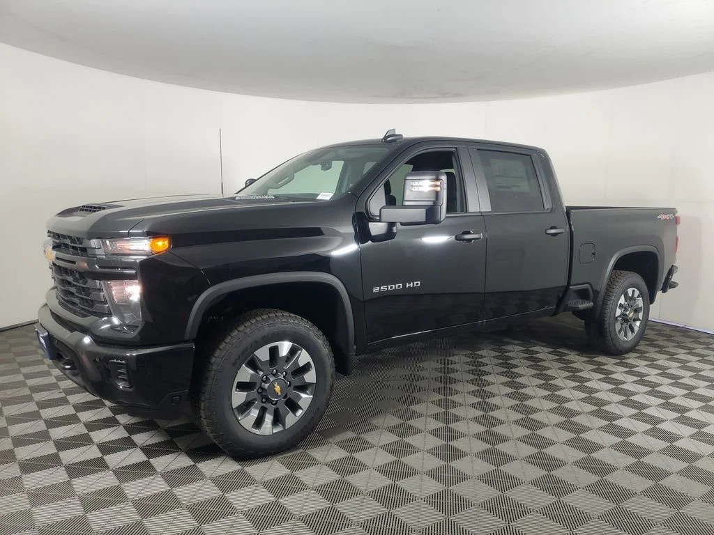 2026 Chevrolet Silverado 2500 HD Custom - Photo 8