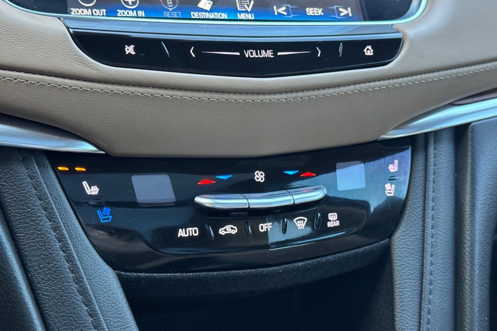 Used 2019 Gray Cadillac Platinum image 24