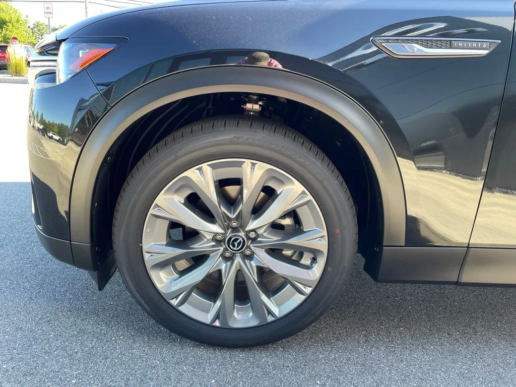 New 2026 Black Mazda 3.3 Turbo Preferred image 9