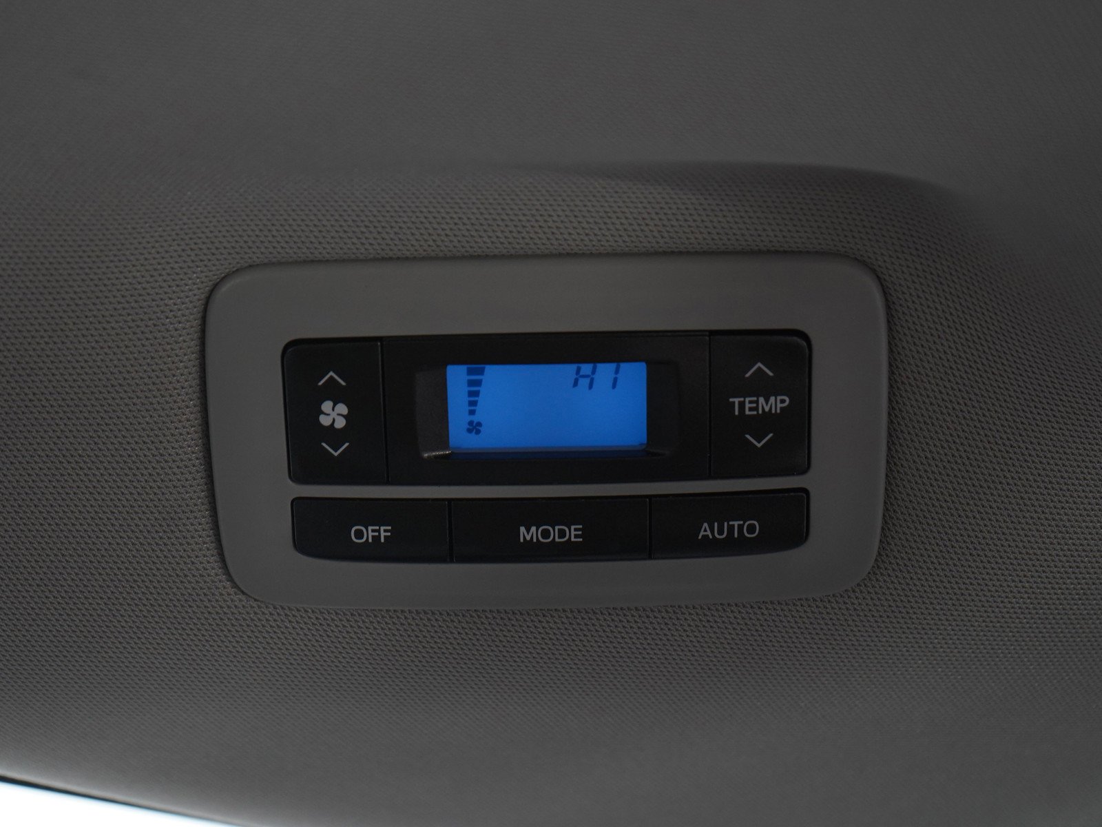 Used 2016 Salsa Red Pearl Toyota L image 17