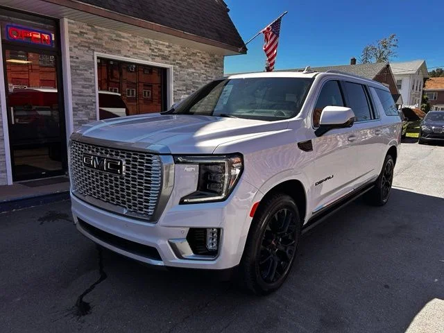2023 GMC Yukon XL Denali