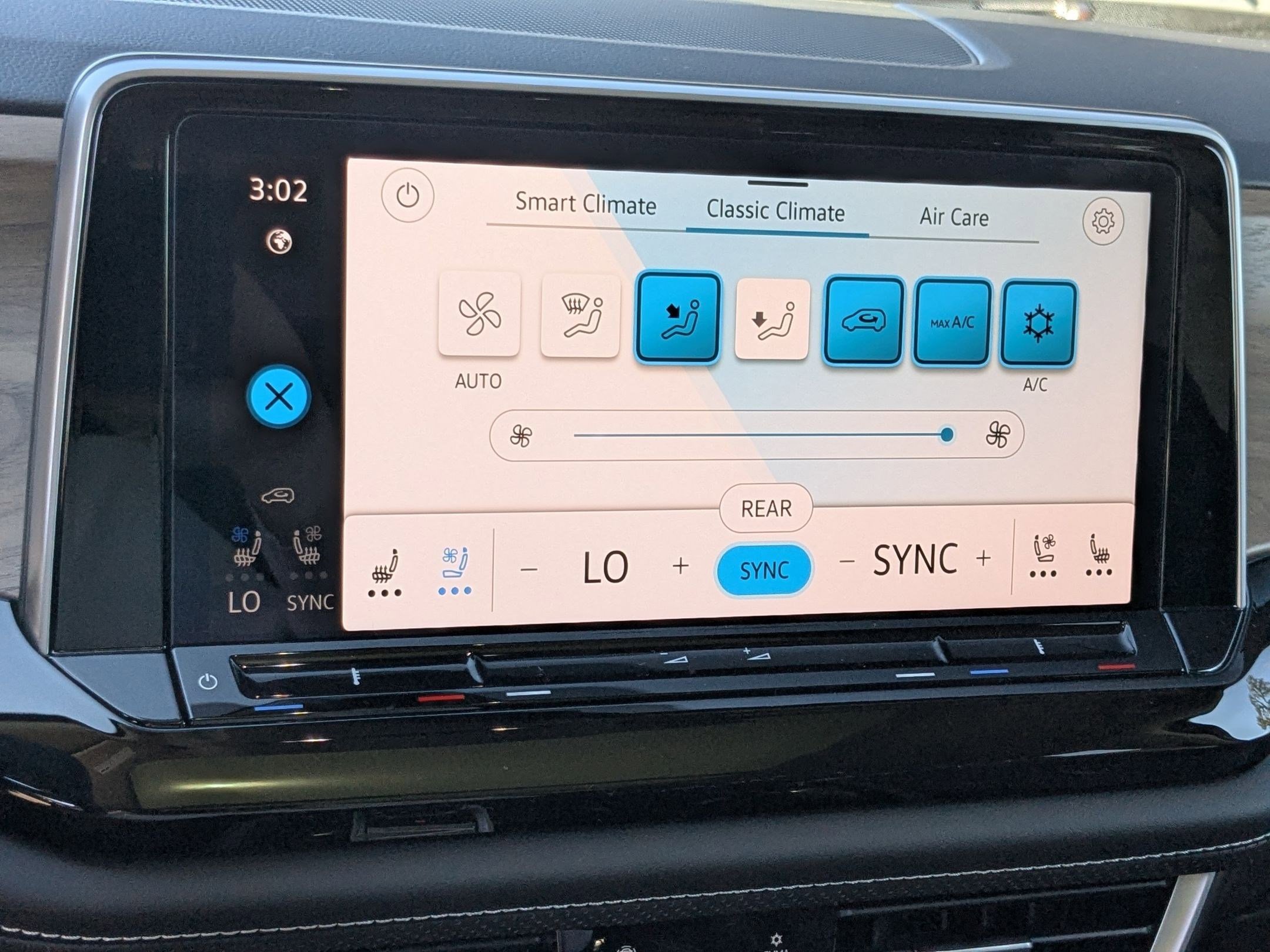 New 2026 Pure Gray Volkswagen 2.0T SE w/Technology image 13