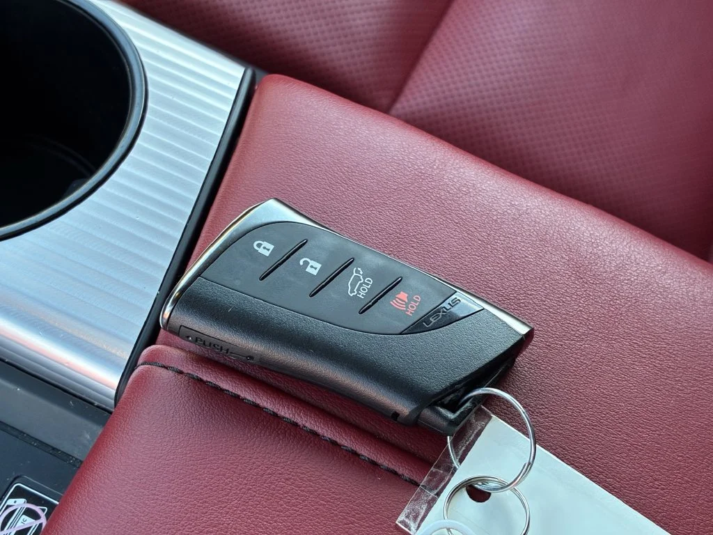 Used 2024  Lexus 600 F SPORT image 35