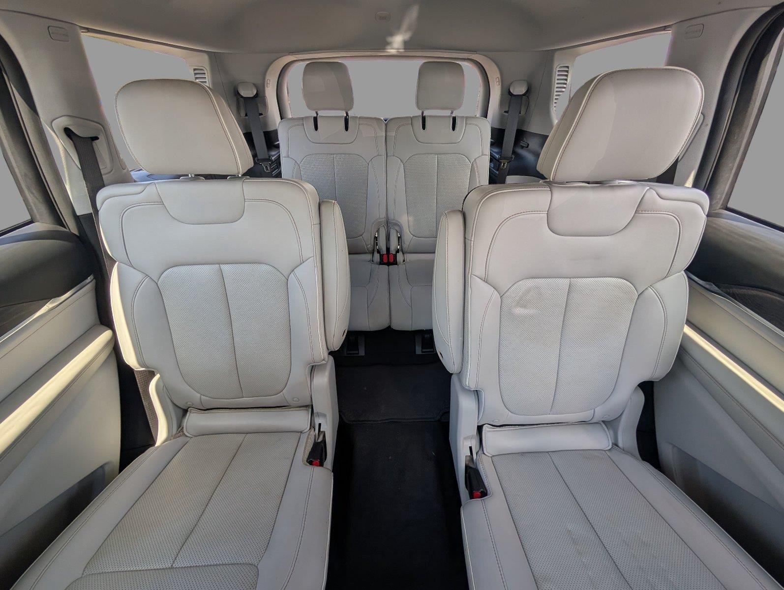 Used 2023 Silver Zynith Jeep Overland image 32