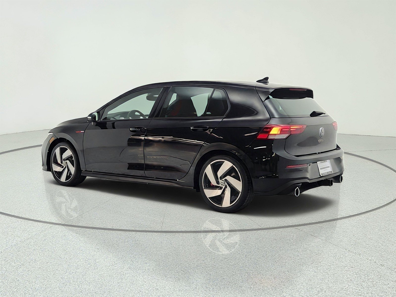 Used 2022 Deep Black Pearl Volkswagen 2.0T SE DSG image 7