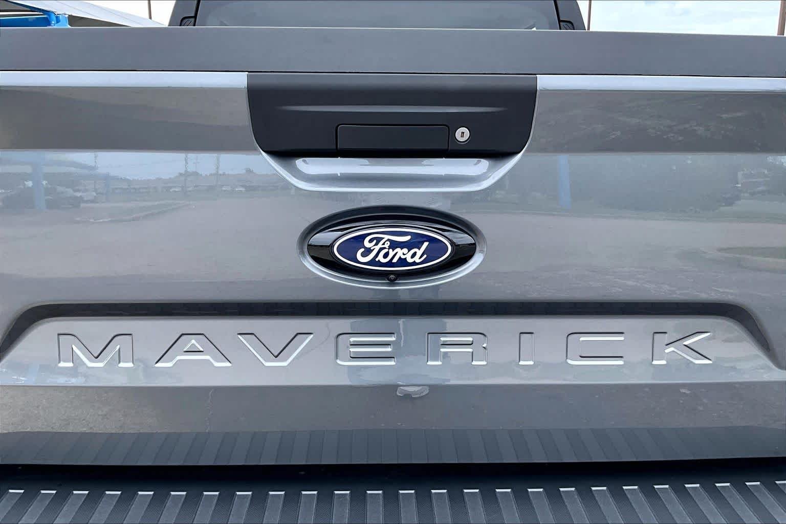 Used 2025 Carbonized Gray Metallic Ford XLT image 31