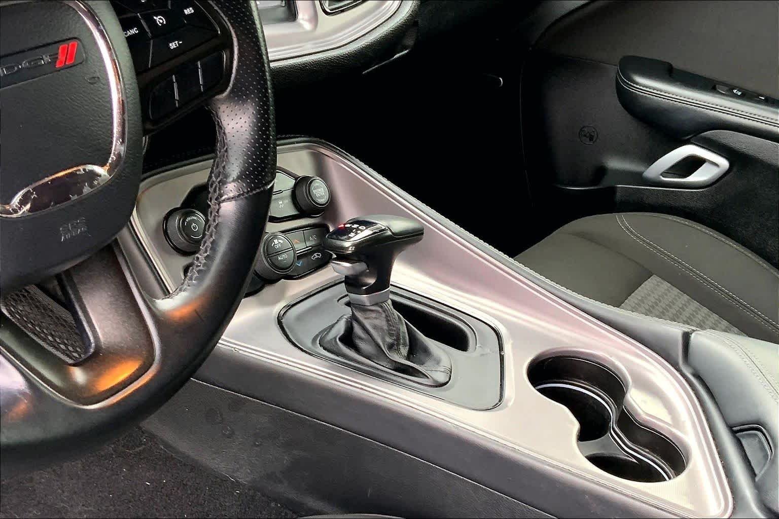 Used 2023 Pitch Black Clearcoat Dodge SXT image 13