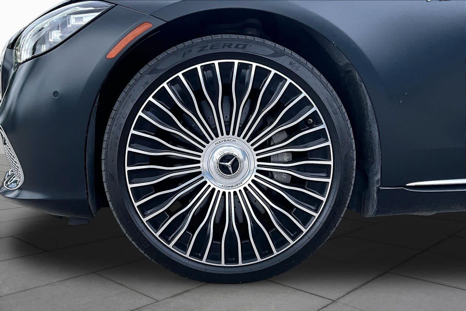 Used 2024 MANUFAKTUR Signature Night Black Magno Mercedes-Benz Maybach S 680 image 10