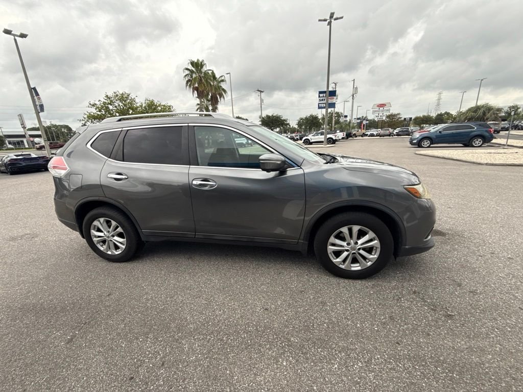 Used 2014 Gray Nissan SV image 4