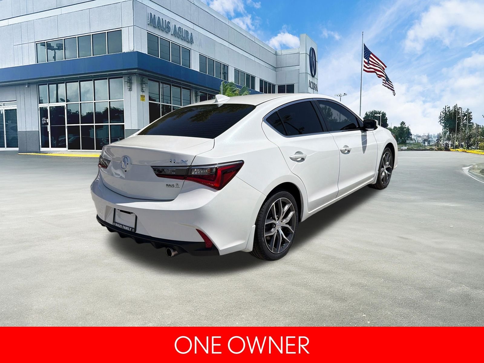 Used 2021 Platinum White Pearl Acura Premium Package image 4
