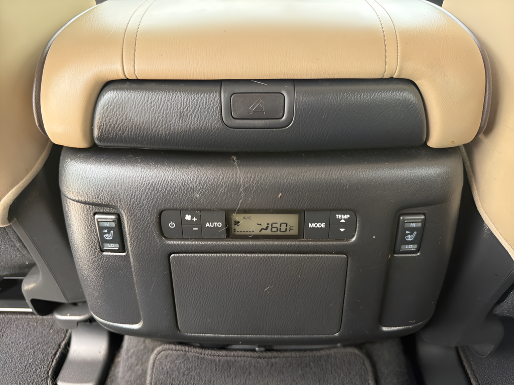 Used 2021 Blue Nissan Platinum image 29
