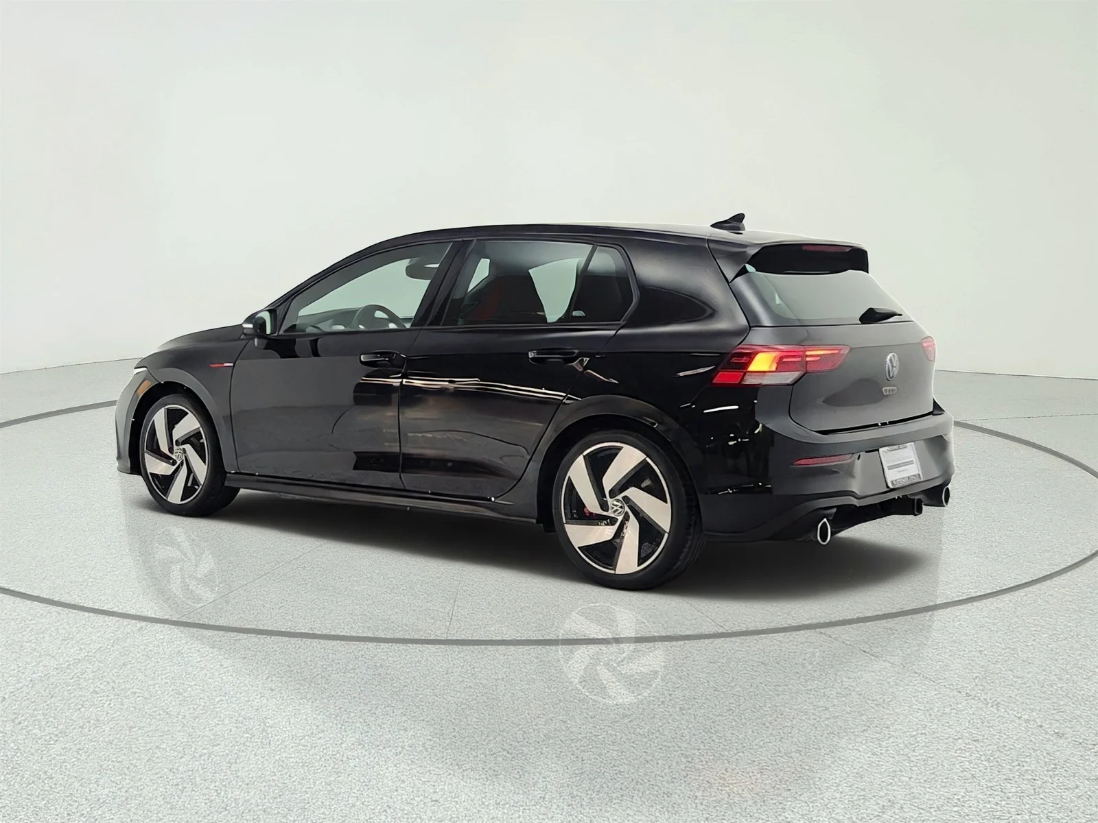 Used 2022 Deep Black Pearl Volkswagen 2.0T SE DSG image 7