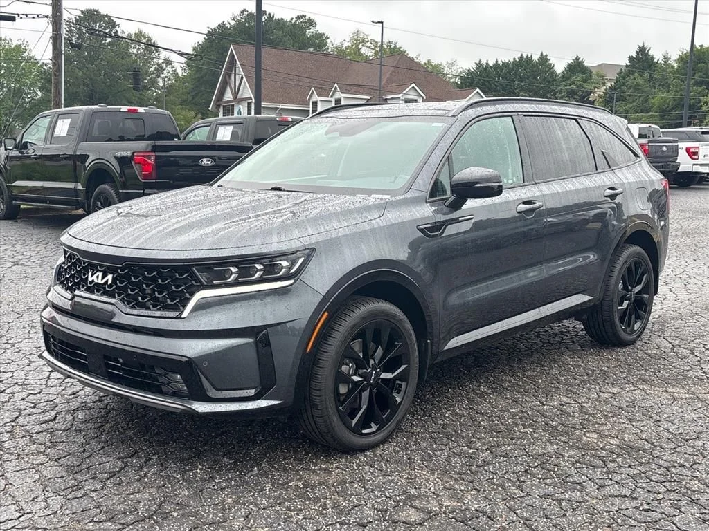 Used 2022 Black Kia X-Line EX image 3