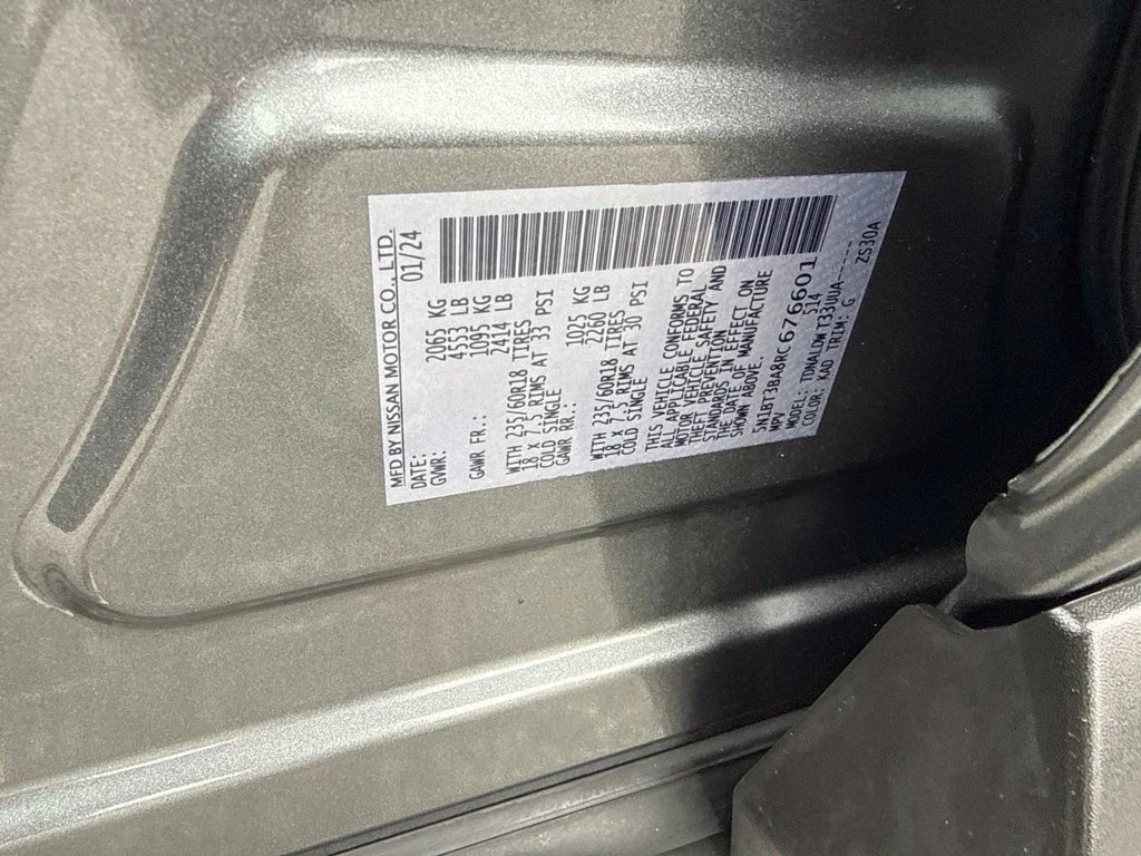 Used 2024 Gray Nissan SV image 25