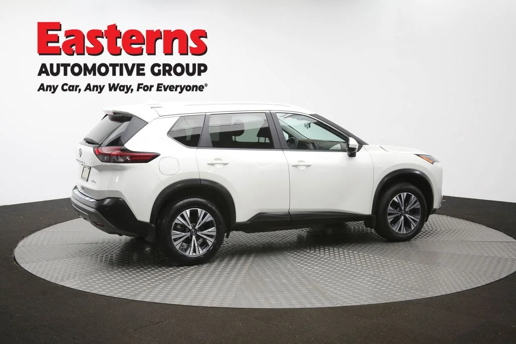 Used 2023 White Nissan SV image 43