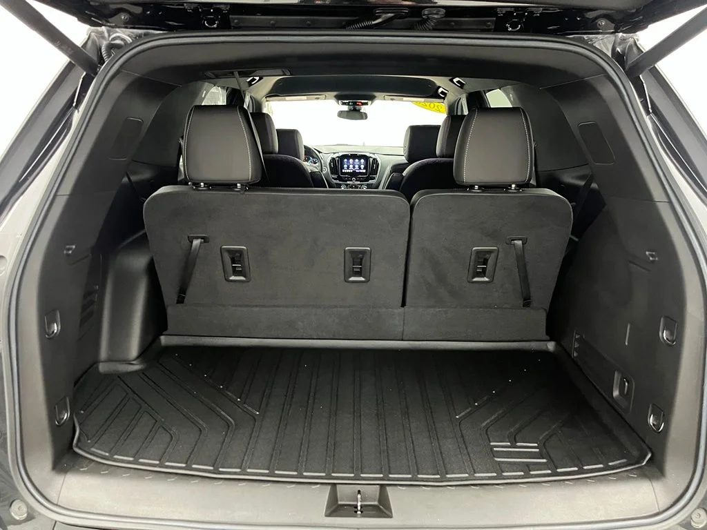 Used 2023 Black Chevrolet LT Leather image 10