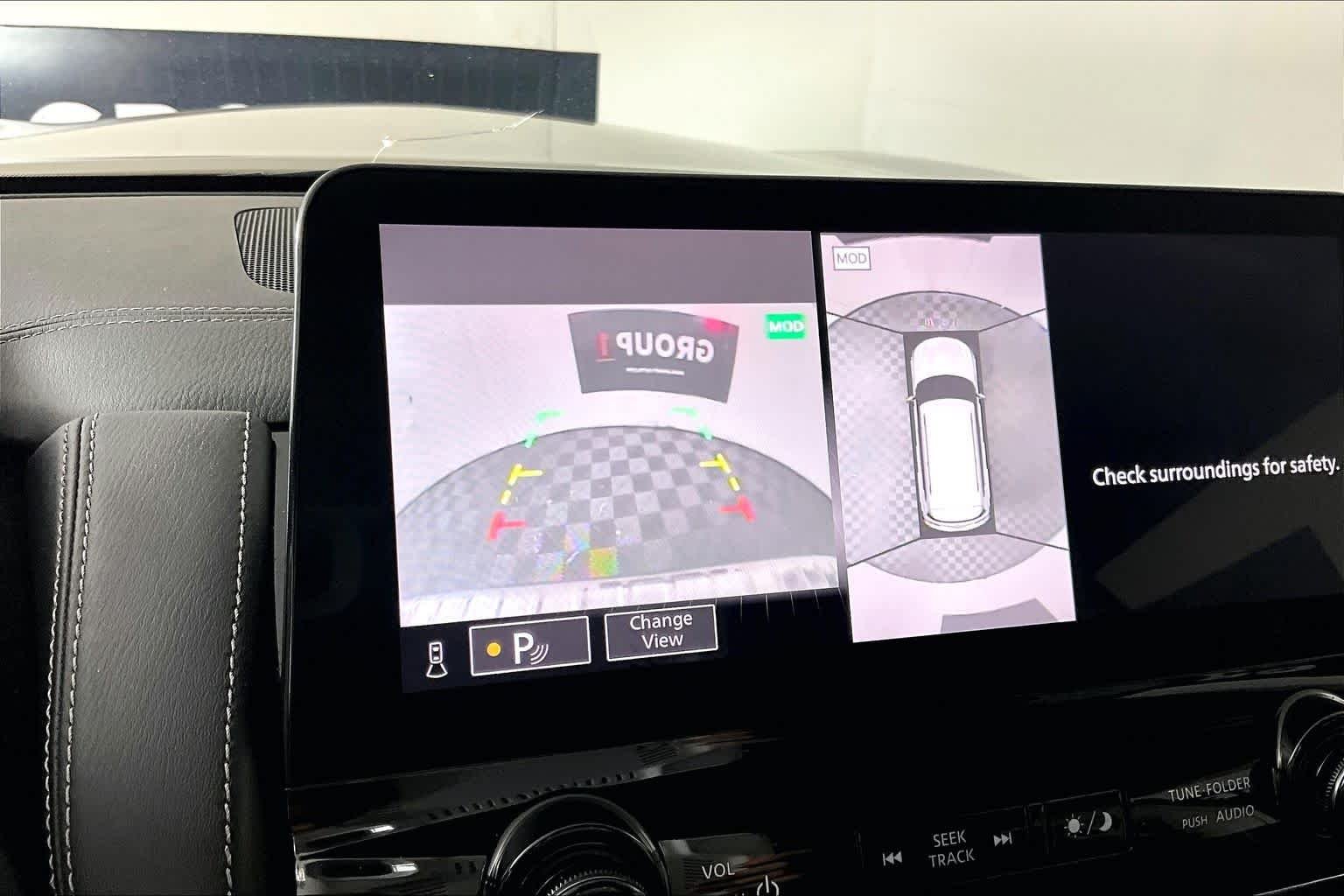 Used 2022 Champagne Quartz INFINITI LUXE image 25