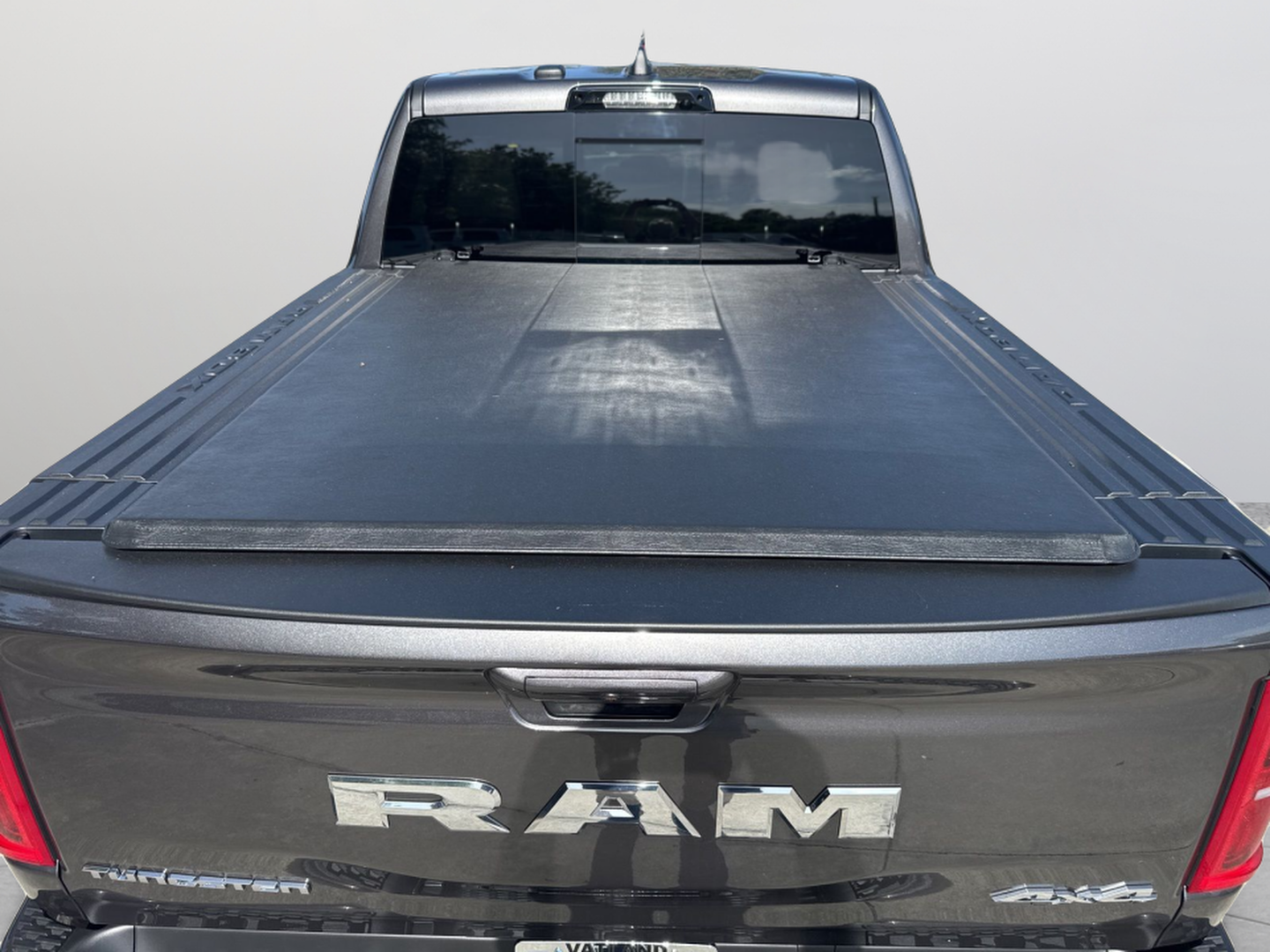 New 2026 Granite Crystal Metallic Clear-Coat Exterior Paint RAM Tungsten image 25