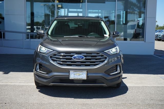 Used 2019 Gray Ford SEL image 3