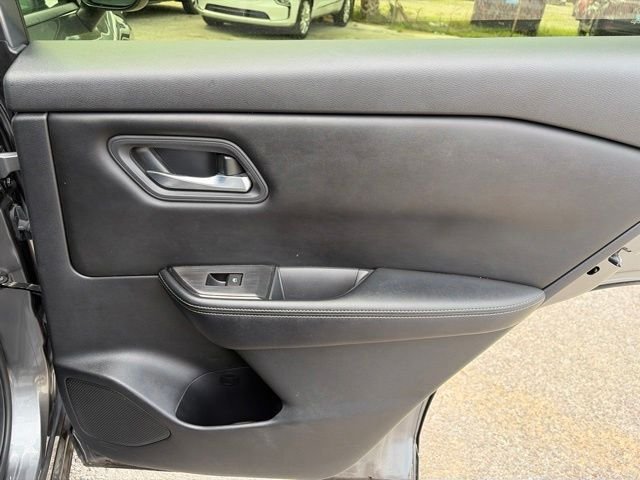 Used 2024 Gray Nissan SV image 19